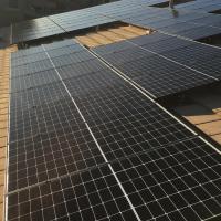 Painel solar monocristalino bifacial de vidro duplo de 550 Watt 540w 545w 550w 555w