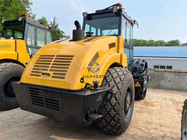 14 toneladas single drum vibratory road roller com motor Cummins de nível 2