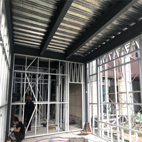 Modern 200m2 6 Rooms 2mm OSB Board Light Steel Prefab House