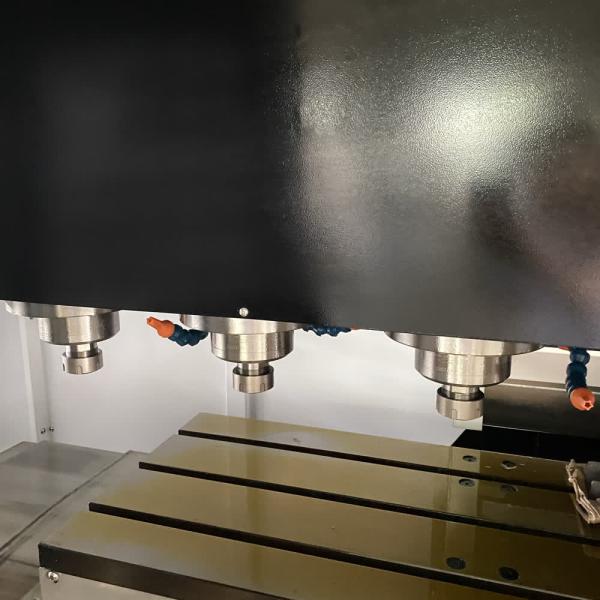 Высокоскоростная CNC гравировка и фрезерная машина для поверхности литых деталей