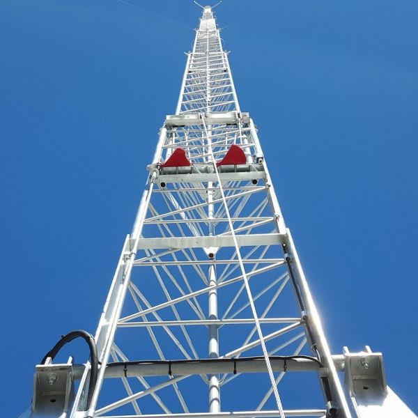 Telescopic Tubular Galvanized Steel Self Supporting 15 20 25M 5G 4G Wifi Outdoor Communication Tower