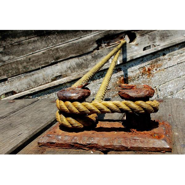 Mooring Bollard Ship Cast Iron Steel Bollard for Berthing Post