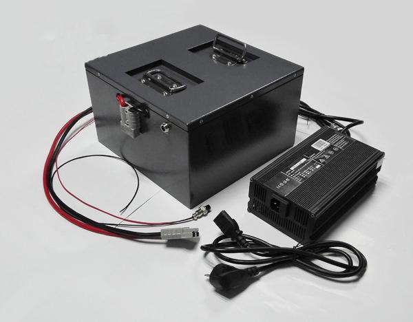 積み重ね可能なシステム型 LiFePO4 バッテリーパック 24V 60AH 環境安全