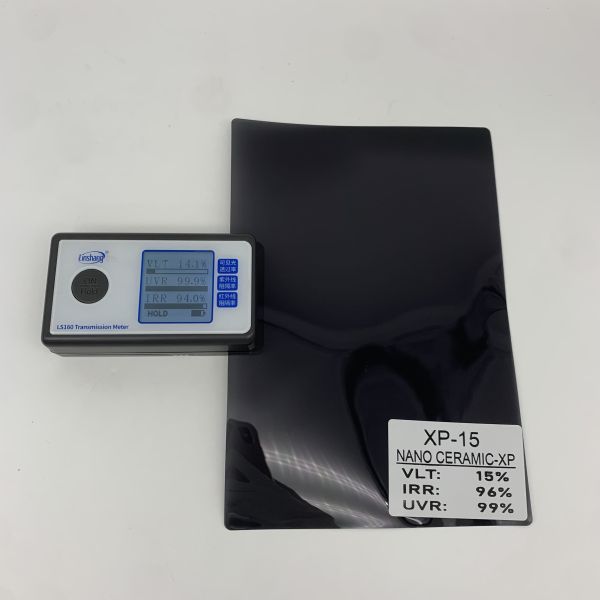 Lámina solar para ventanas de coche con nano cerámica, 15% VLT, 96% IRR y 99% UVR para un control solar definitivo