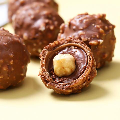 La Russie a importé des bonbons violets remplis de chocolat authentique 500g Bonbons en vrac
