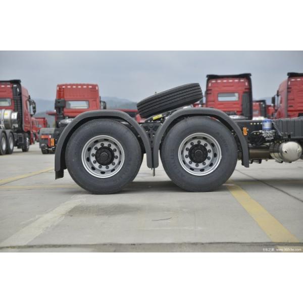 Customer's Requirement 450HP Dongfeng Tianlong VL Heavy Truck 6X4 Tractor at Boutique