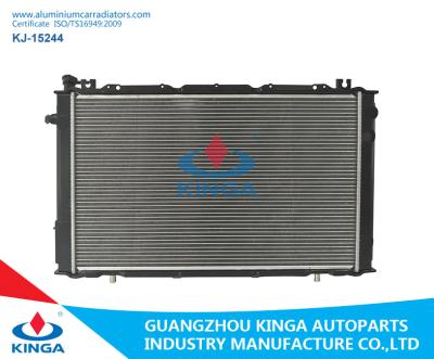 Nissan Petrol Brazing Plastic Aluminum Radiator Car Spare Parts 21410-1y02A