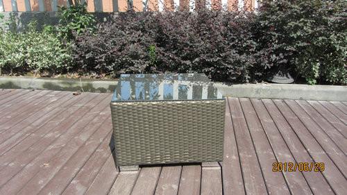Outdoor Rattan Sofa For Pool , Modern Garden Table And Chairs