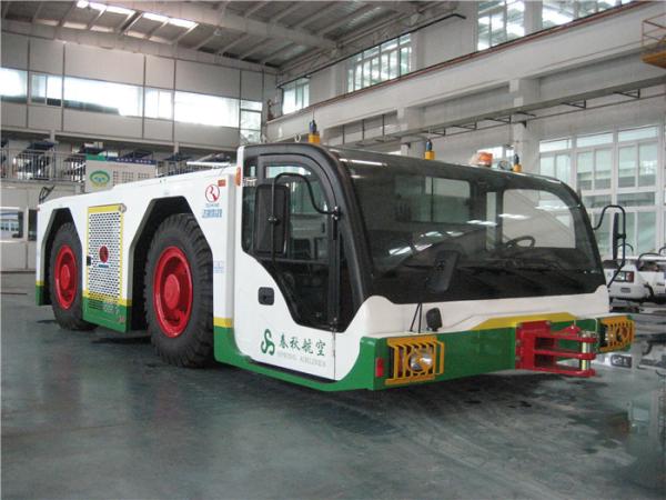 180 KN B767-300 Aircraft Tow Tractor