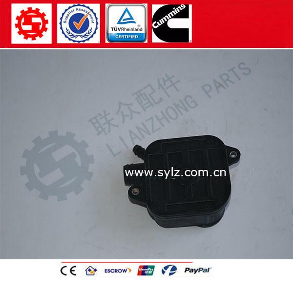 Genuine Dongfeng truck parts Cummins 6L Diesel engine part Breather Housing 3964093