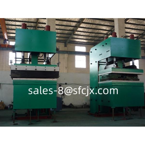 Máquina de prensado de banda lateral de caucho de marco con rodillo auxiliar