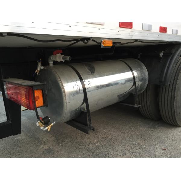 Sinotruk Howo Refrigerator Box Truck 6x4 With Howo 76 Standard Cabin