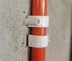 16MM White Plastic Pipe Clip Multipurpose Plastic Pipe Clamps High Elasticity