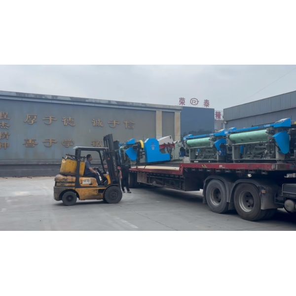 Fully CNC high-strength aluminum alloy wire mesh weaving machines are mainly used for window screen products.