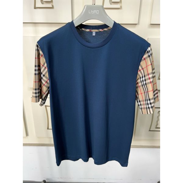 Men's Fashion Tees with Iconic Plaid Sleeves, Regular Fit Crew Neck, High - Quality Cotton