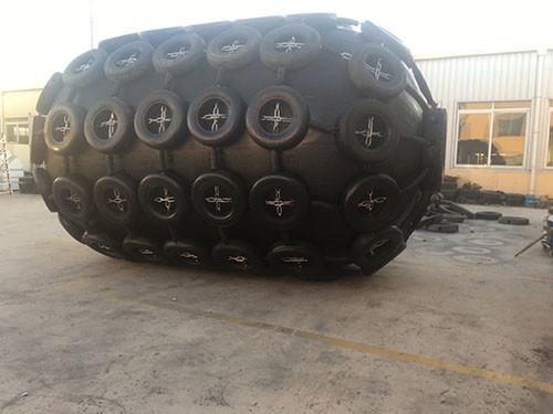 6500mm 50KPa 80KPa Inflatable Fenders For Boats Wharf Ship Protection
