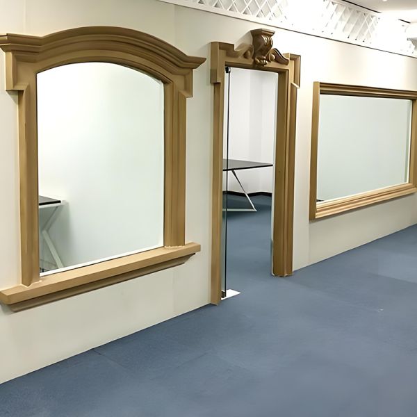 Bande de finition lisse en stuc apprêtée au gesso EPS pour fenêtres et portes de villa, hôtel, hôpital, décoration