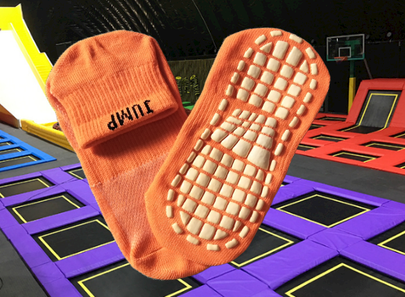 Sky Zone Anti Slip Trampoline Safety Socks , Orange Breathable Grip Socks With Rubber Soles