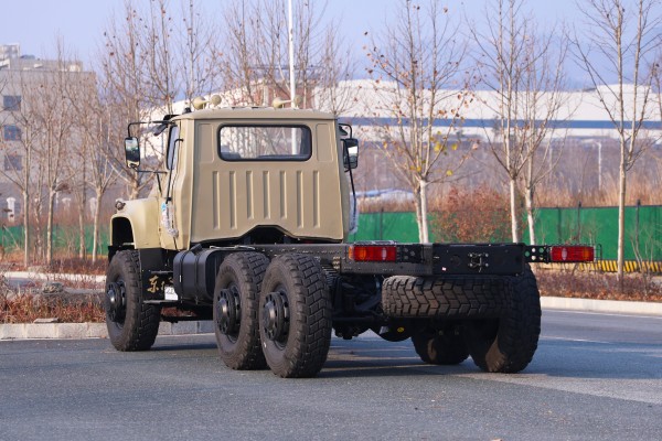 All-Wheel Drive 25-Ton Off-Road Special Vehicle Chassis Modification _ 6*6 Truck Chassis Sales and Customization _ 260HP 6x6 Off-Road Chassis