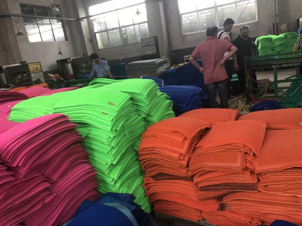 PVC Coil Plastic Mat Manufacturing Machine With Advanced Pneumatic Parts