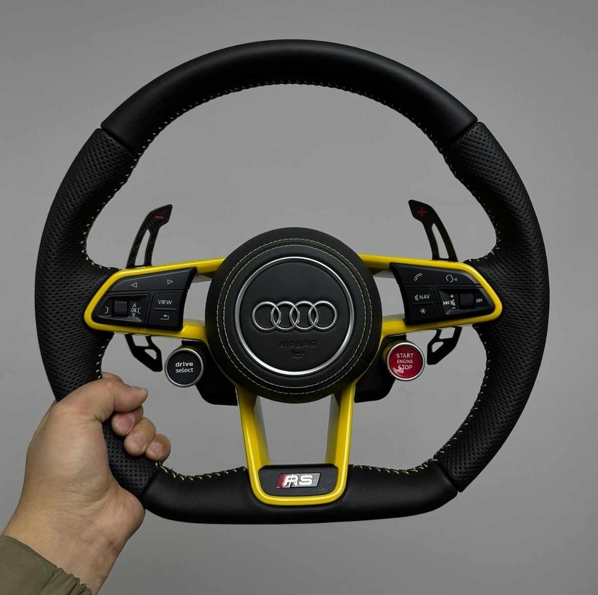 Audi R8 Multifunctional Steering Wheel Adaptation for A3 A4L A5 A6L A7 A8 Q5 Q3 Universal