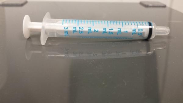 Pre Filled Syringe Filling Machine For Cosmetic Gel , Syringe Filling Equipment
