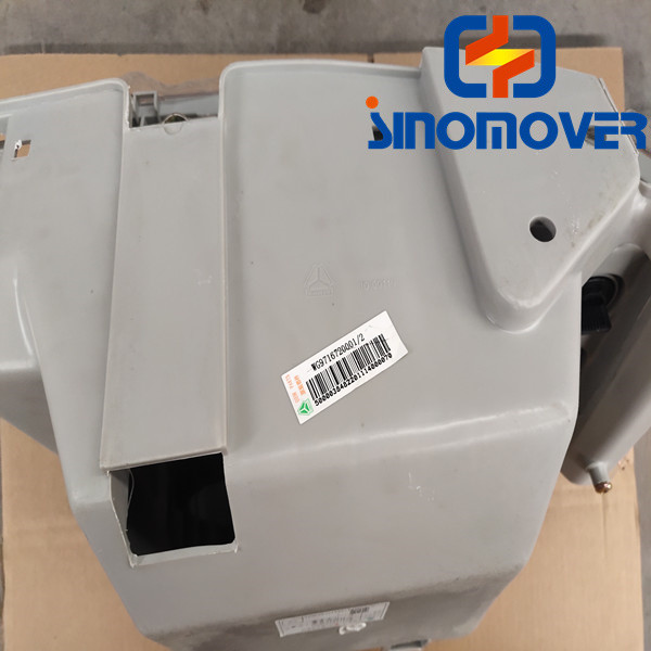 SINOTRUK HOWO Left Headlamp For Right Side Car WG9716720001
