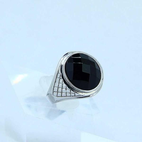 stainless steel ring with black glass stone LRX68