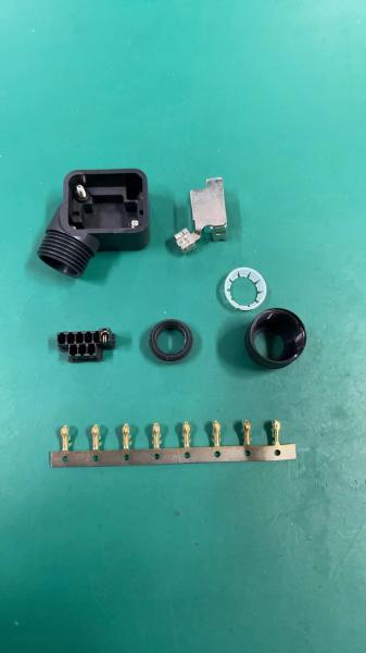 Fast 9PIN Servo Motor Connector Panel Mount Crimp/Solder Type AWG18-24 1000M Insulation Resistance