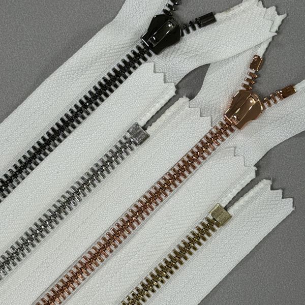 Custom Corn Teeth Zipper #5 White Metal Zip Resistant To Sweat Stains