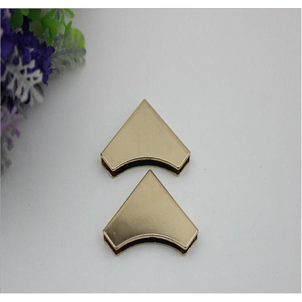 Fashion style zinc alloy light gold handbag corner protectors from China factory