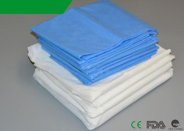 Folhas descartáveis estéreis da maca, tampa de cama plástica lisa 33 x 89 polegadas
