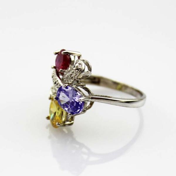 Fashion Jewelry 925 Silver Ring with Cubic Zircon Three Stones Ring(R0098)