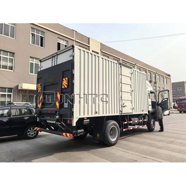 Sinotruk Howo 4X2 300 ch Euro II à droite collecteur de déchets camion comprimé camion de collecte de déchets