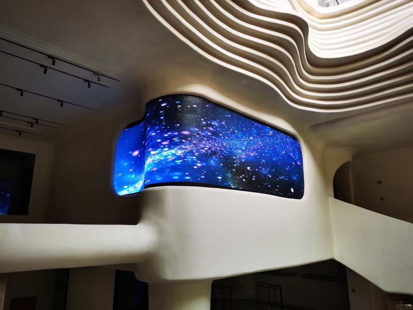8.6mm Ultra Thin Flexible P4 LED Display With 256×128mm Standardized Size