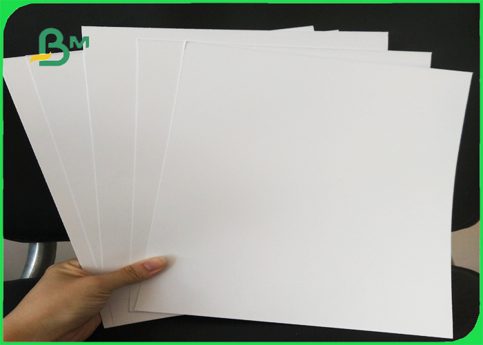 Нейтральная пакуя Uncoated белая бумага писчей бумаги 80gsm деревянная свободная