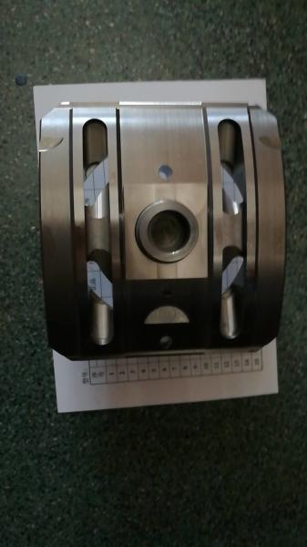 High Performance Excavator Hydraulic Pump Rebuild 51v080 51v110 51v160