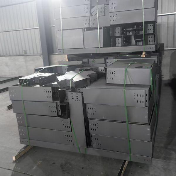 Heavy-Duty Galvanized Steel Cable Tray High-Load Bearing for Industrial Electrical Wiring Systems