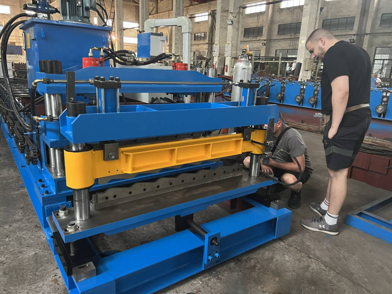 плитка металла крыши 1220mm гальванизированная шириной делая крен черепицы машины формируя машину