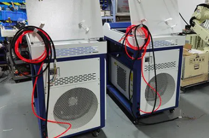 Handheld 500W 1000W 2000W Laser Cleaning Machine For Rust Removal