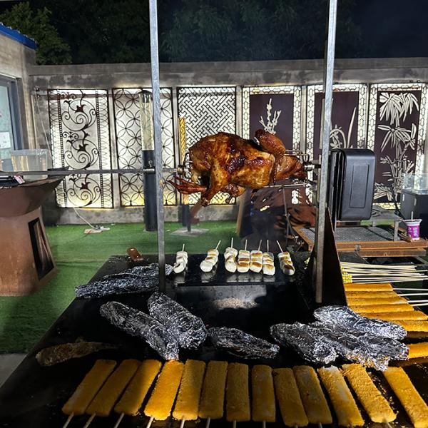 Europe Outdoor Removable Corten Steel BBQ Grill With Rotating Chicken Rack