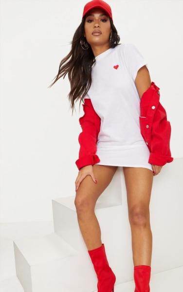 Women Classic Version White Heart Embroidered T Shirt Dress With O Neck