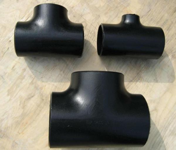 Black Color Carbon Steel Reducing Tee Seamless Type ASTM A420 WPL6 Material