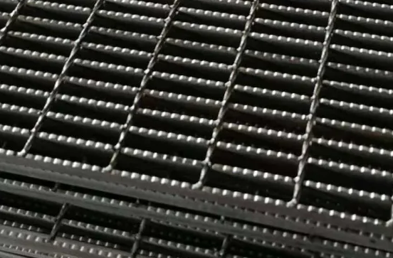 Acero suave 25X5mm barras de rodamiento galvanizadas de rejilla proveedor estándar 6.0 metros