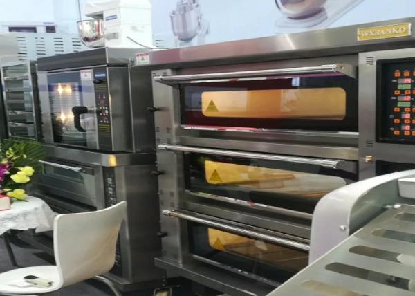 High Durability Commercial Gas Bread Ovens , 12 Trays Gas Deck Oven With Steam