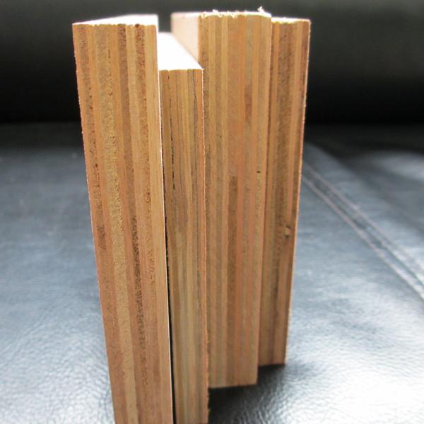 4mm 1220*2440mm Okoumephenolic Film Faced Plywood Marine Grade