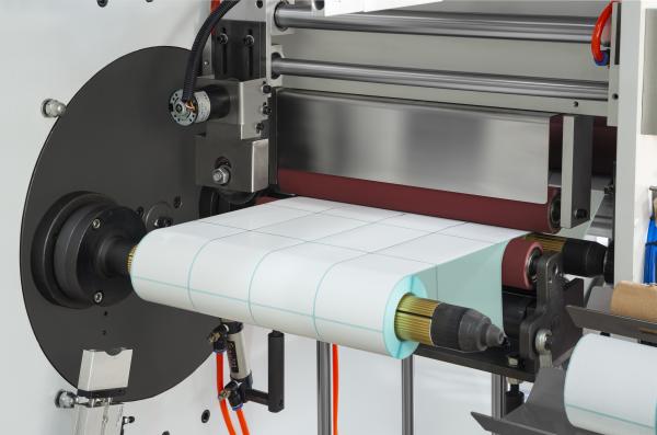 SR-350FQ Máquina de corte de etiquetas de alta velocidad con velocidad máxima de 220 m/min y características automáticas para la producción y eficiencia de etiquetas