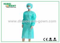 ISO13485 Vestido aislante de un solo uso impermeable con muñeca elástica o de punto