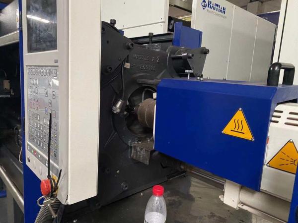 2nd Haitian 120 Ton Servo Injection Molding Machine Smooth Low Speed Action Control