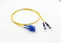 O remendo amarelo da fibra ótica de LSZH Zipcord cabografa o SC ao comprimento múltiplo do ST opcional
